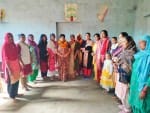 क्रांति सेना के महिला मोर्चा की बैठक में मौजूद महिला कार्यकर्ता।