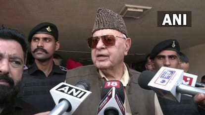 J&K: अमरनाथ यात्रा कश्मीर में सांप्रदायिक सौहार्द की मिसाल, हर साल घाटीवासी करते हैं इंतजार- फारूक अब्दुल्ला farooq abdullah said Amarnath yatra example of communal harmony in kashmir