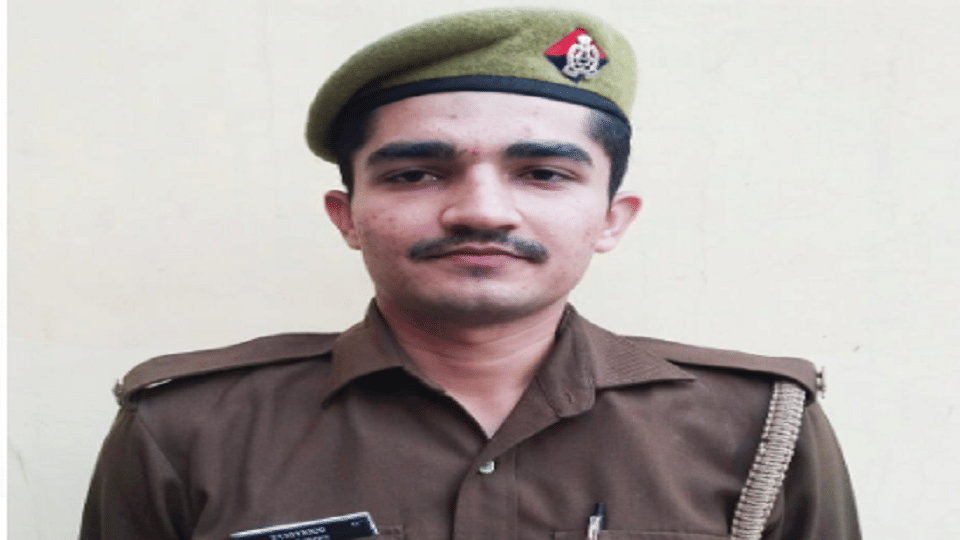 agra police Constable passed CDS exam will now become lieutenant in army