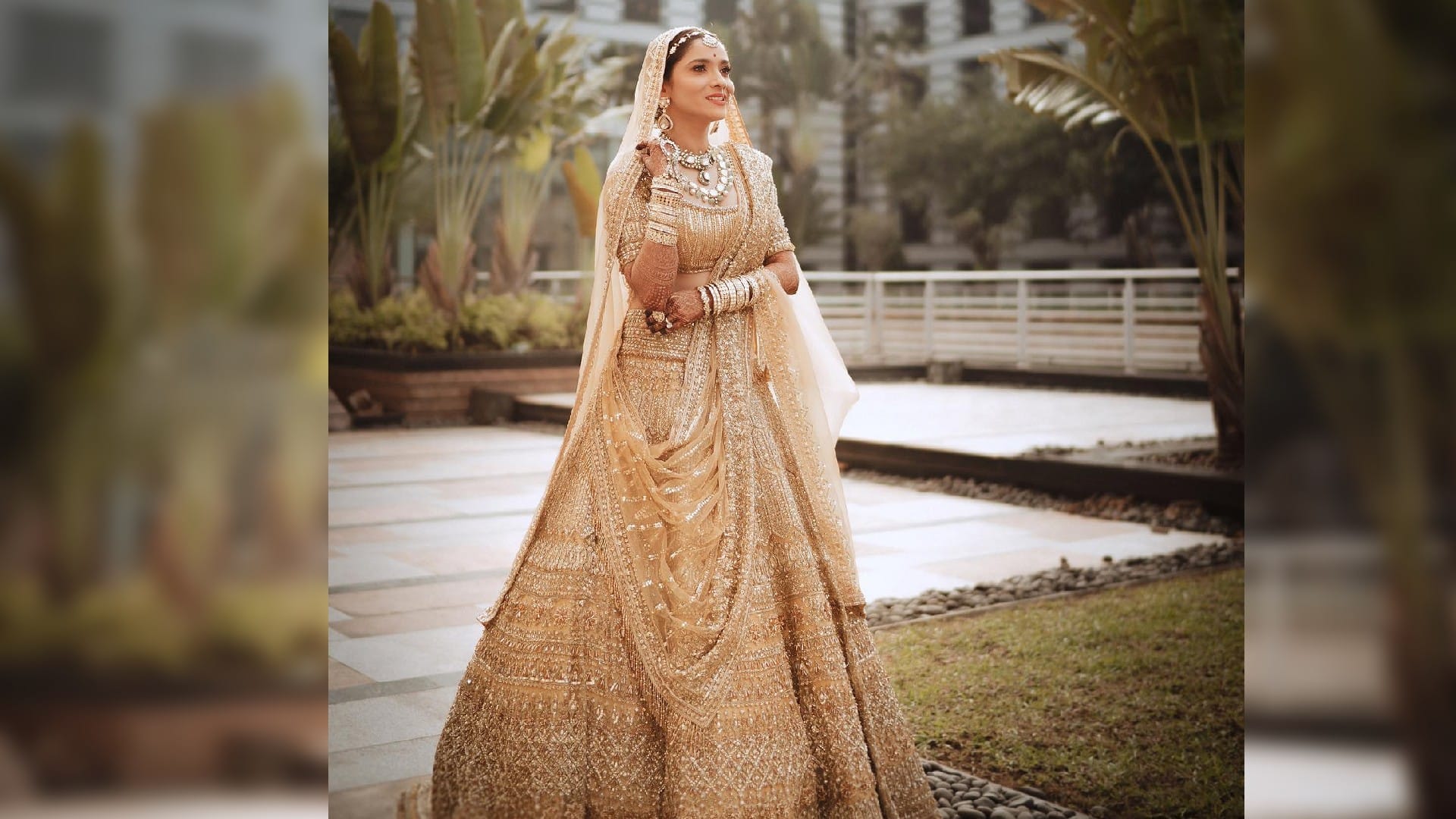 Fashion Tips: Wedding Reception Looks Inspired by Actress See Golden Outfits Images