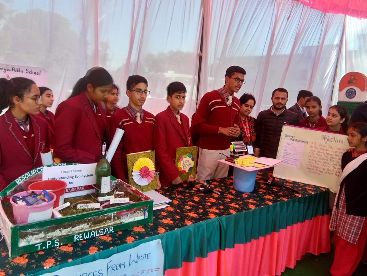 District level children's science fair started in Chauntada