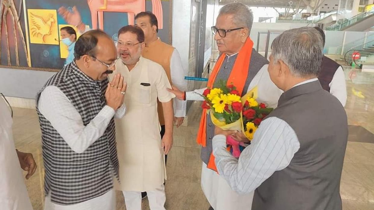 chhattisgarh bjp in-charge om mathur reached raipur on a four-day tour