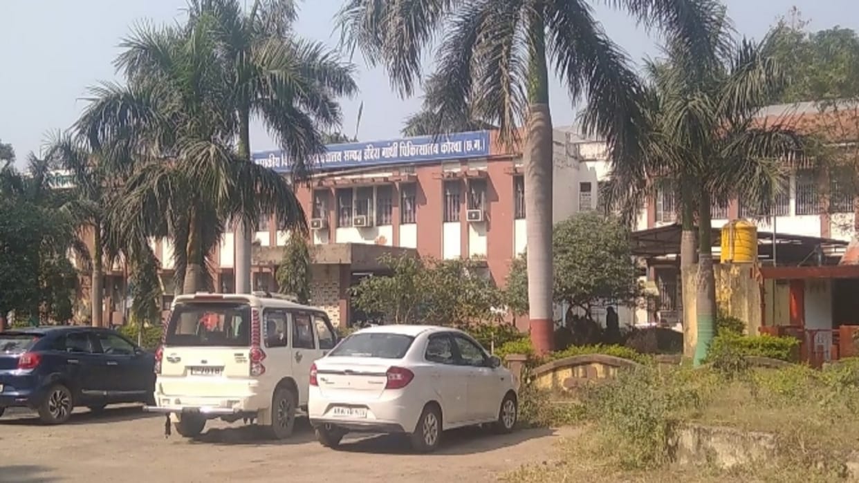 mother ran away after death of premature baby in korba hospital