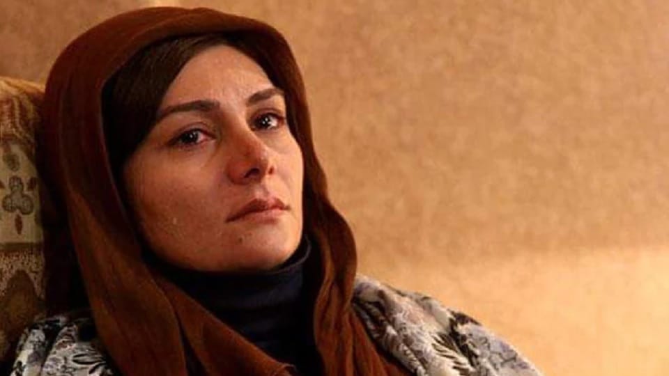 Iranian Actress Hengameh Ghaziani Removes Hijab In Insta Post, Arrested Day Later