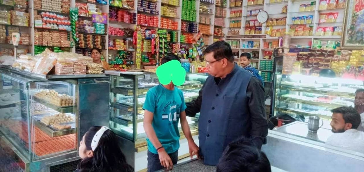 In Bareilly, the labor department freed nine juvenile laborers from work.