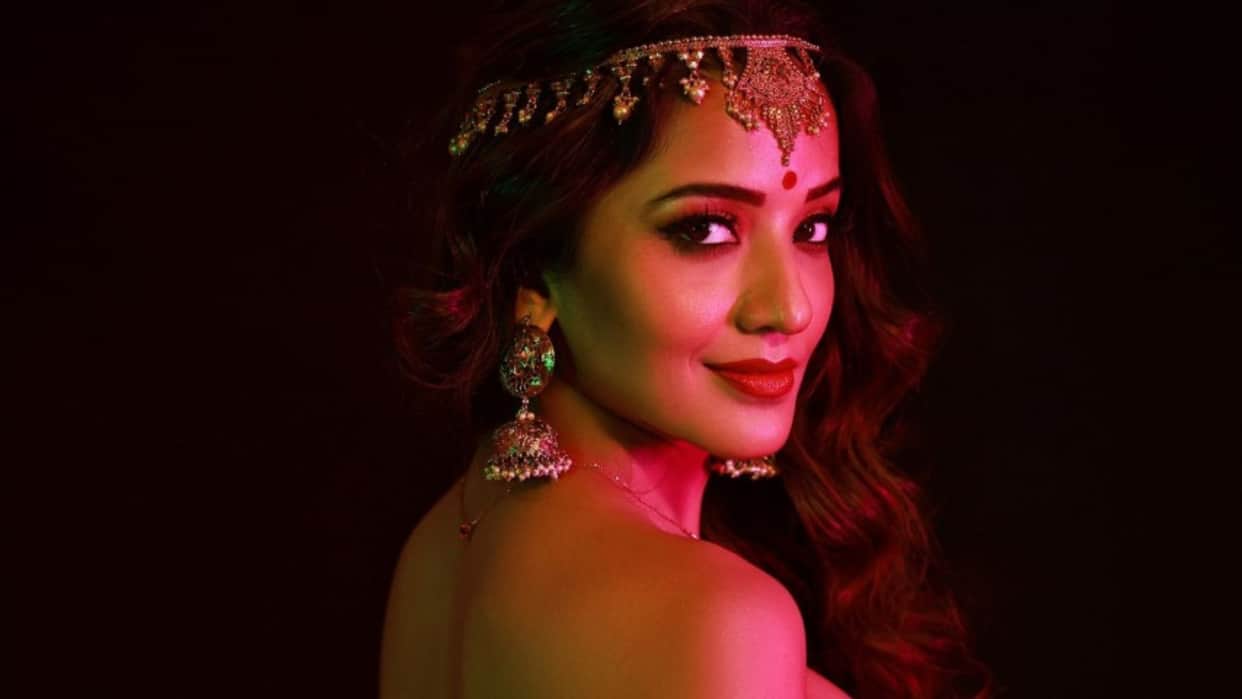Happy Birthday Monalisa exclusive interview antara Biswas bigg boss 10 nach baliye 8 vikrant Bhojpuri actress