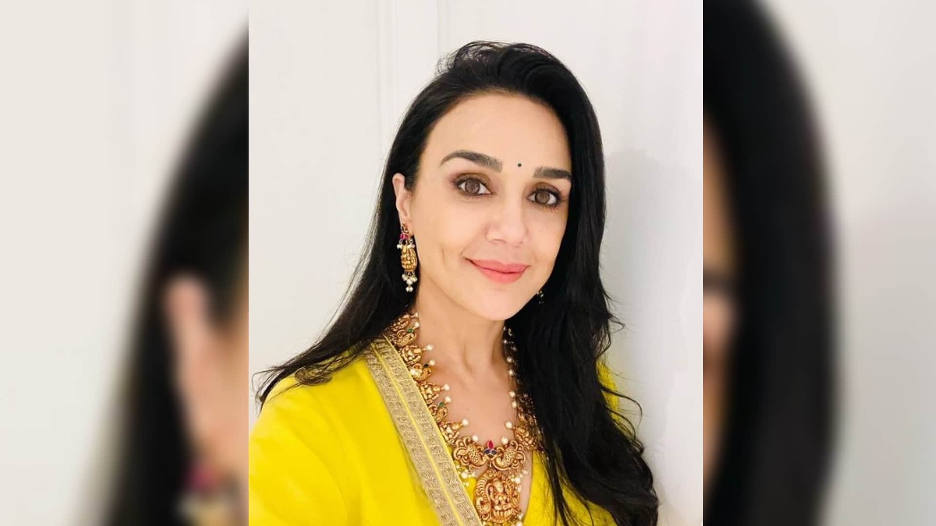 Preity Zinta film Soldier complete 24 years actress remembers old days and share a interesting kissa