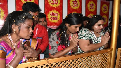 amil students asked- why did Bajrangbali lie here, told Sangam supernatural,