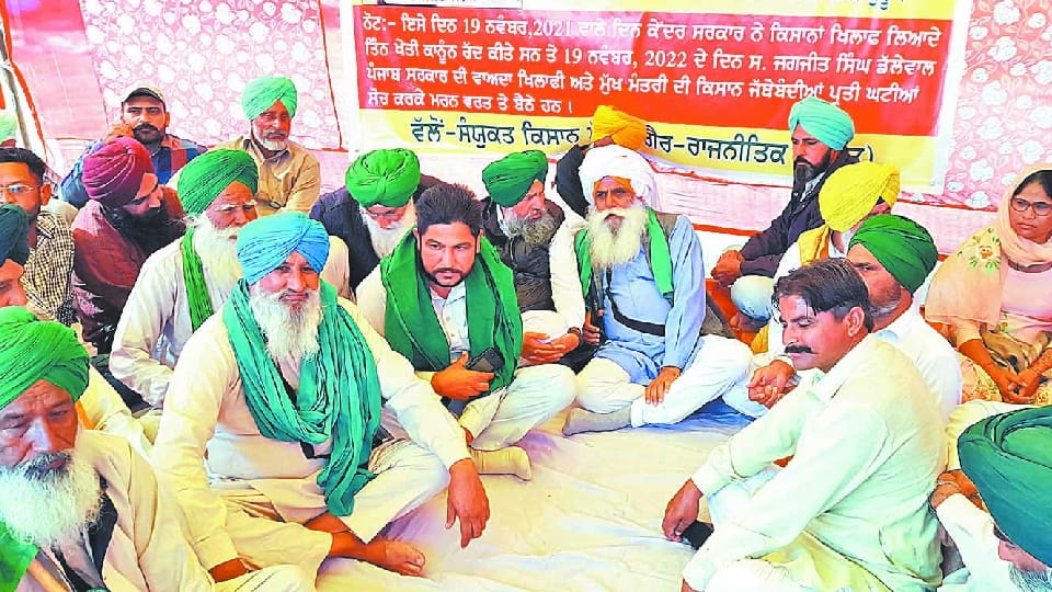 Health of farmer leader Jagjit Singh Dallewala sitting on death row in Faridkot deteriorated