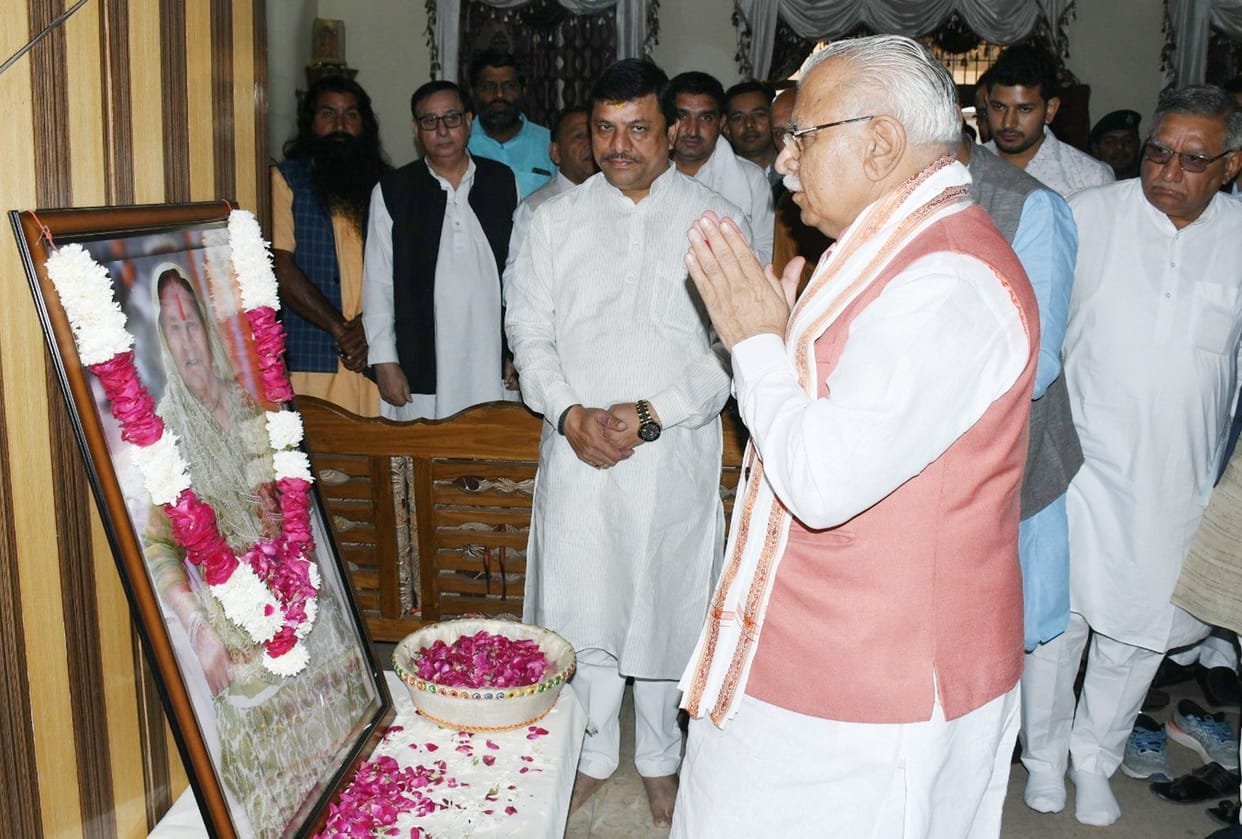 The Chief Minister paid tribute to the late mother of former MLA