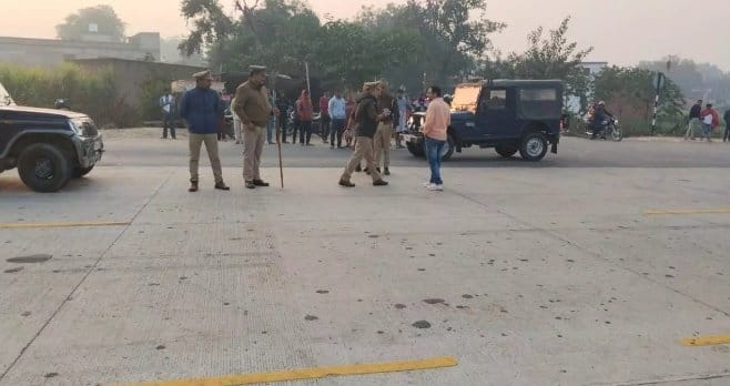 Encounter in varanasi two criminal killed who shoot out inspector see photos
