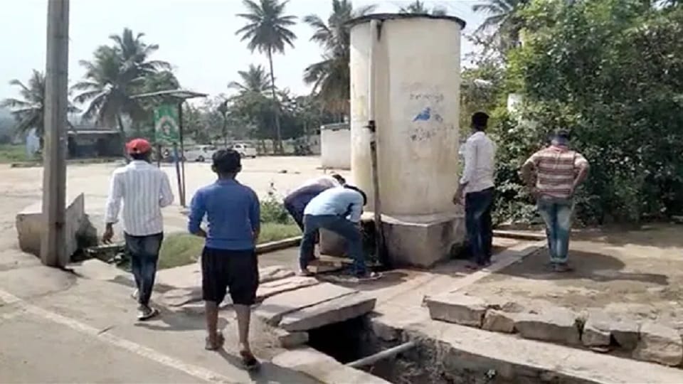 Karnataka villagers purify water tank after Dalit woman drinks Water from it