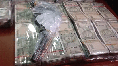 ग्वालियर में 1.2 करोड़ रुपये की लूट का खुलासा पुलिस ने छह घंटे में कर दिया।