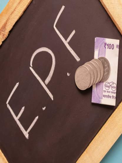 ऐसे कर सकते हैं पीएफ खाते का बैलेंस चेक