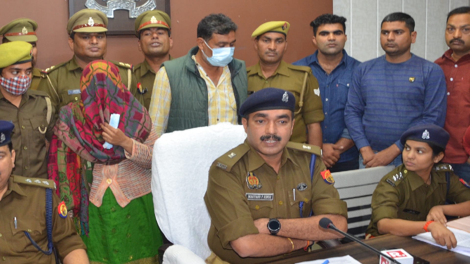 Ayushi Yadav post mortem report murder by father mathura crime news