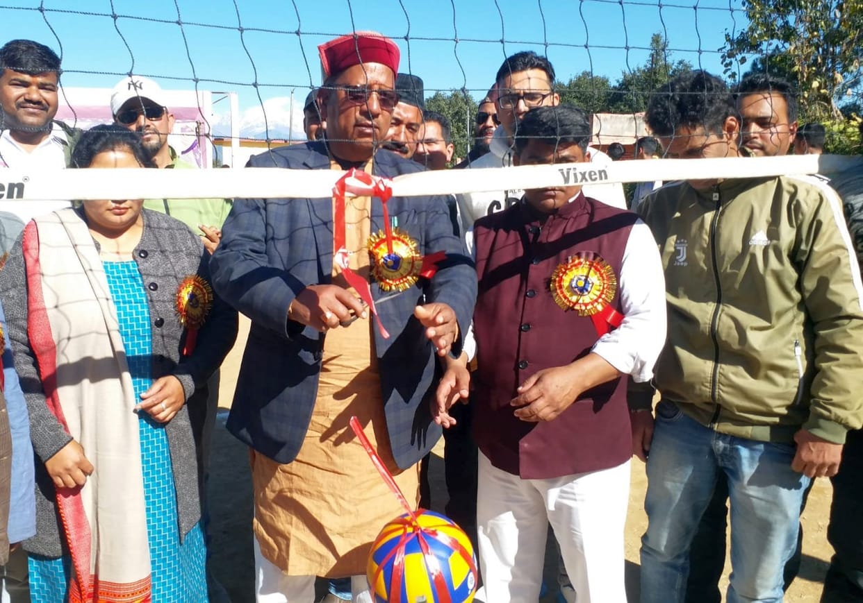 Himalaya Inter College team won the inaugural match