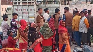 Hardoi, Scooty and bike collided, two killed