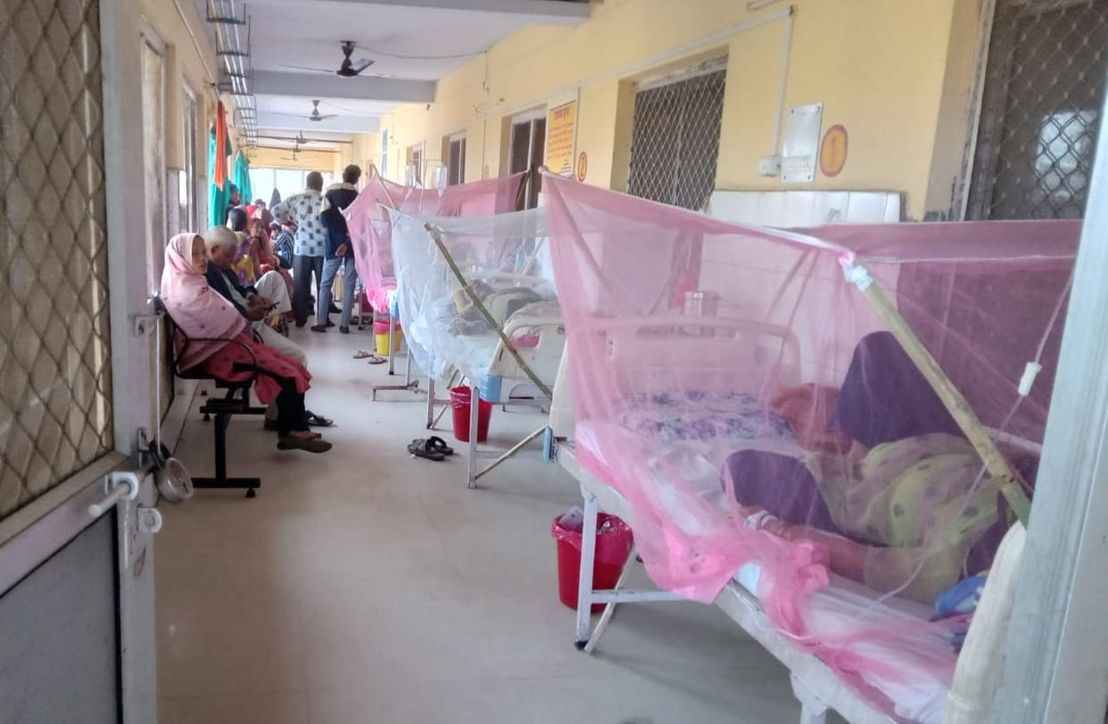 hospital,gonda,dengue