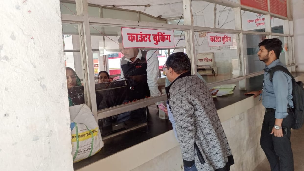 Claims fail in Gorakhpur ordinary bus tickets are not available