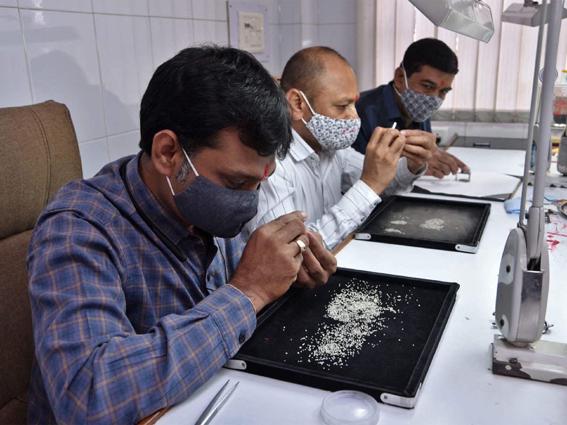 World largest office in Surat for the diamond industry check here all details