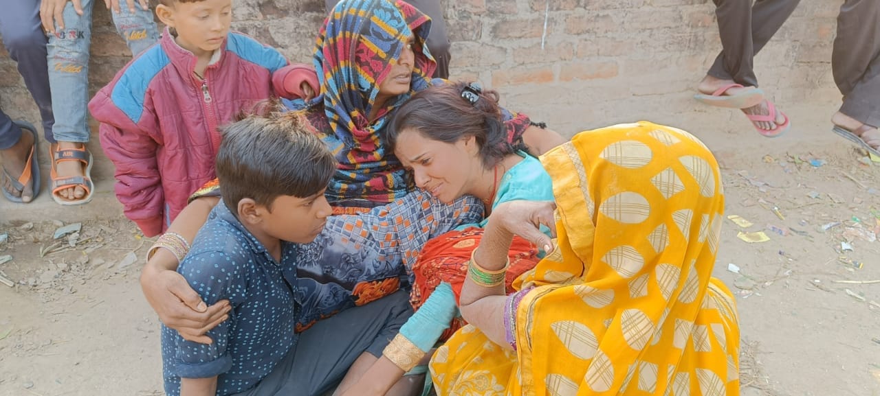Brother in law brutally murdered sister in law with a knife in Auraiya