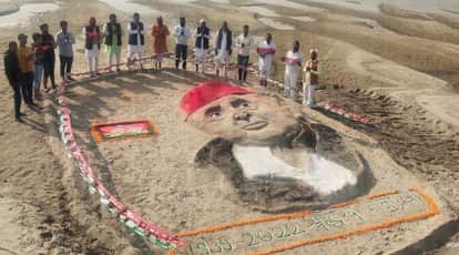 मुलायम सिंह के पैतृक गांव में बरसी के मौके पर विविध आयोजन होंगे।