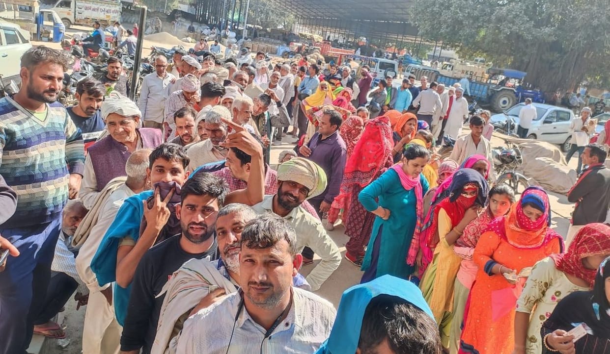 farmers scramble for fertilizers