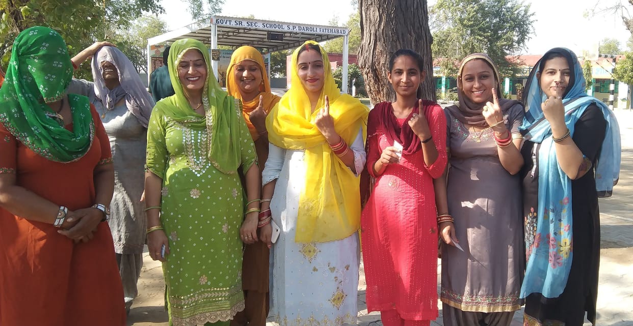 Voters show enthusiasm, 77.6 per cent voter turnout recorded in district