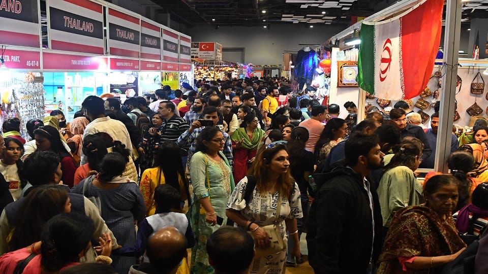 Trade Fair Pakistani salwar suit craze among women reaching Delhi via Dubai