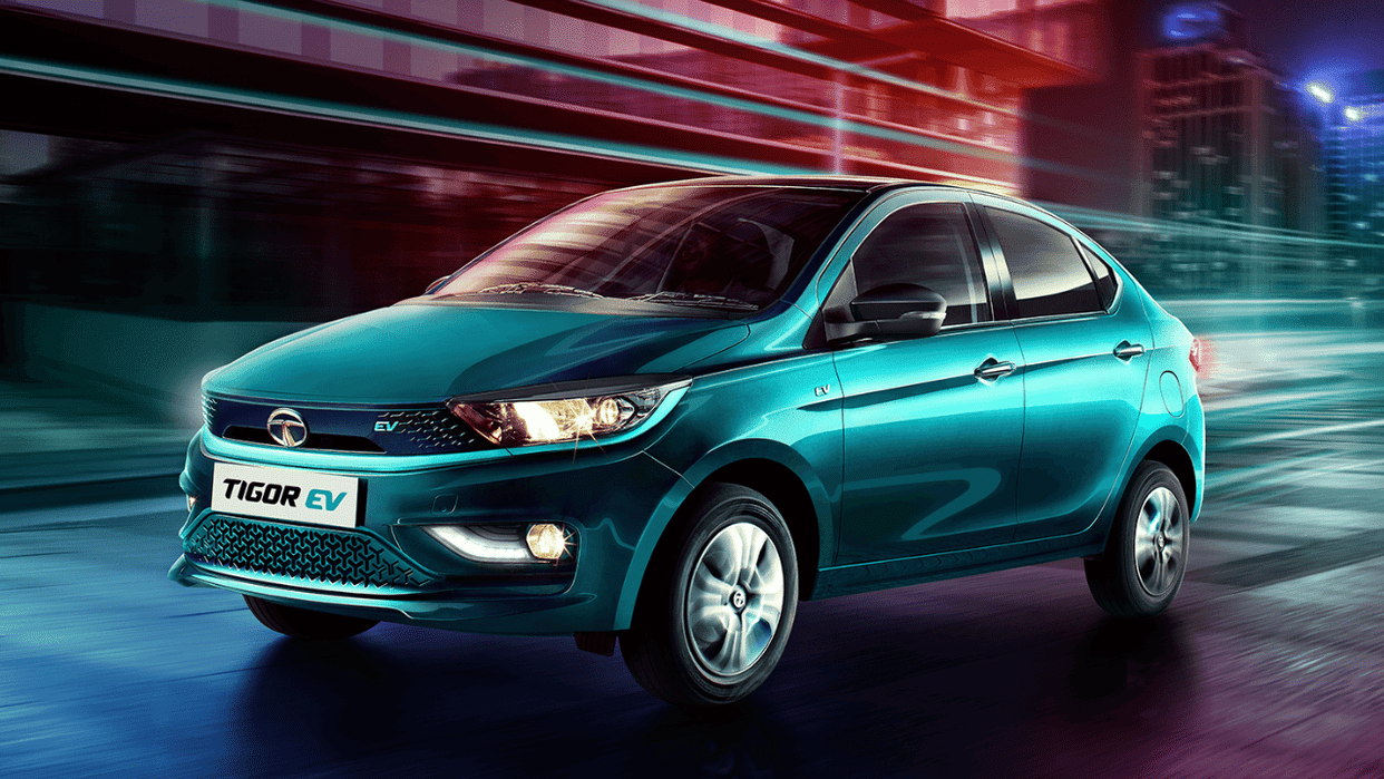 these cars available with petrol, diesel, cng and EV options tata mahindra citroen are included