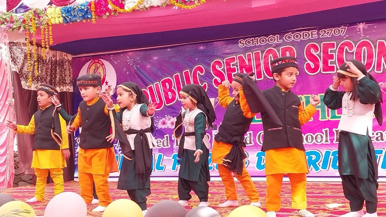 prize distribution function in vinus public school