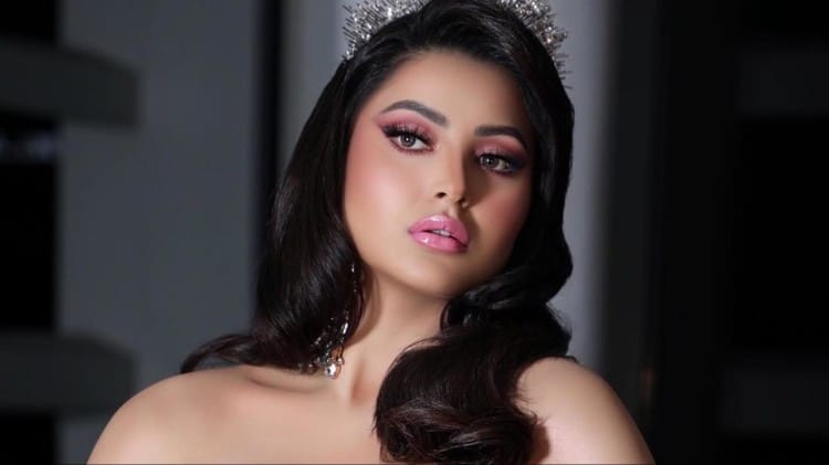 उर्वशी रौतेला