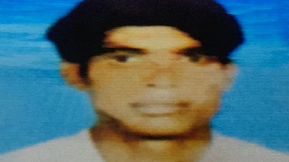 mathura police searching for 50 thousand prize accused in four states