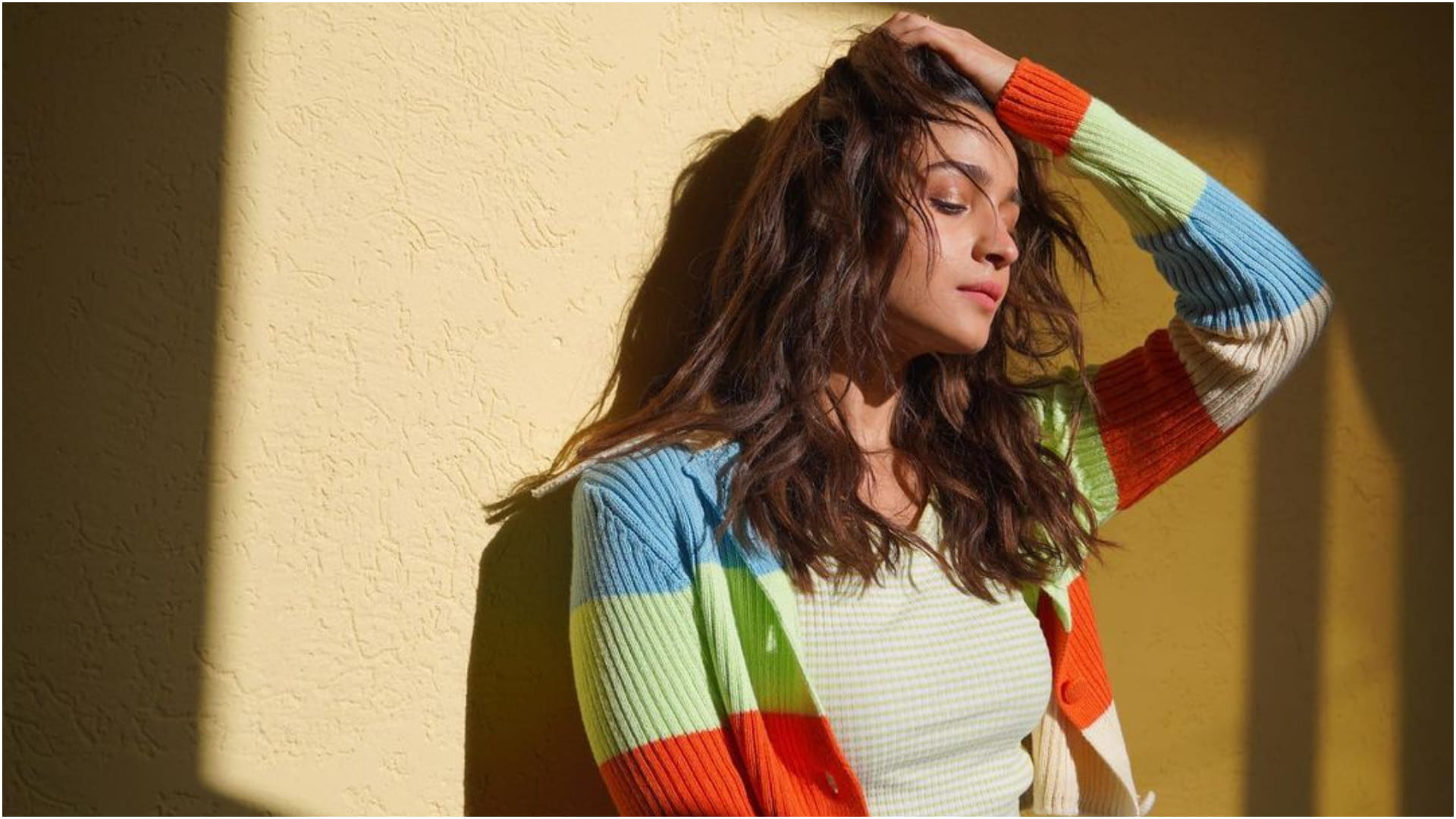 alia bhatt stylish sweater winter wear collection