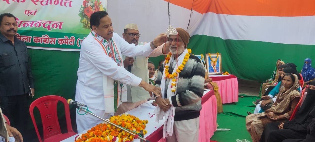 Banda: Keep your spirits strong, you will get success: Naseemuddin