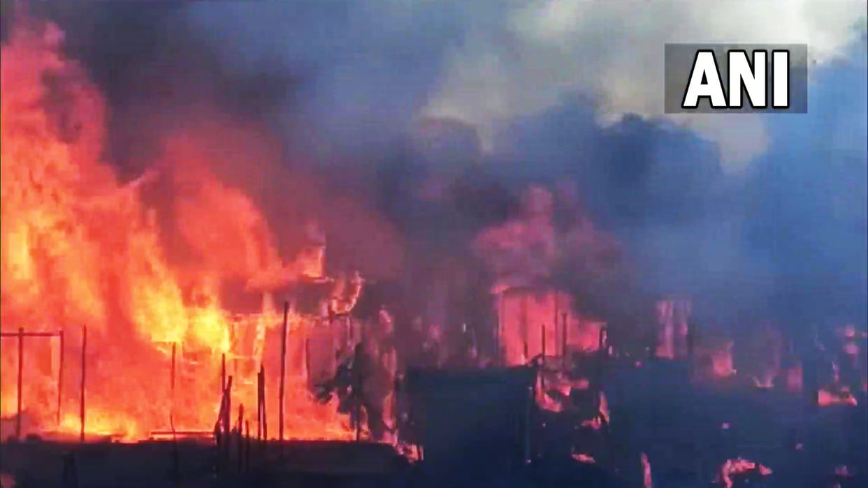 massive fire broke out in Lahorijaan Bokajan in Assams Karbi Anglong houses and shops gutted