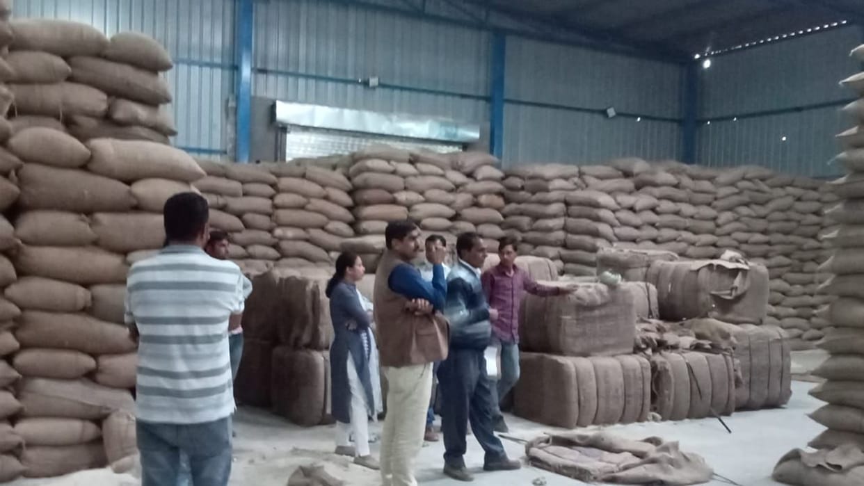 Thousands of quintals of paddy found in rice mill without starting