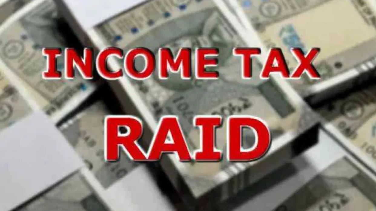 Tamil Nadu Income Tax officials search State Minister EV Velu residence college in Tiruvannamalai