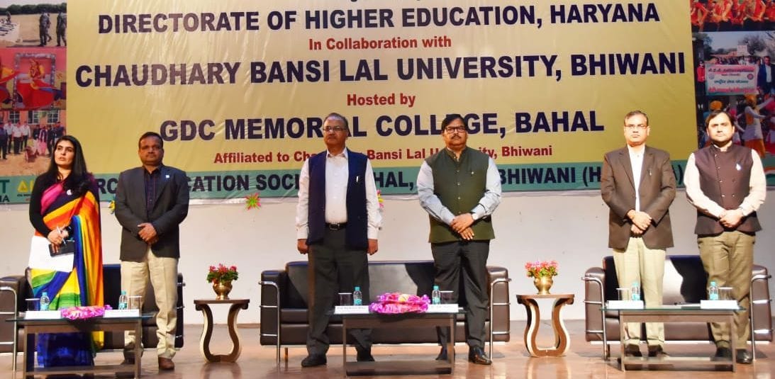 Volunteers ignite social consciousness in the nation: Prof. Mittal