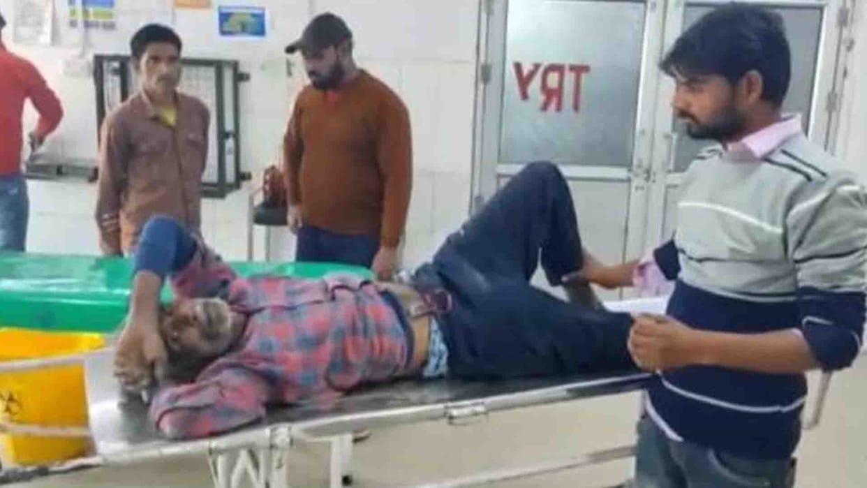 Etawah: Bullet hit the farmer stomach, condition critical