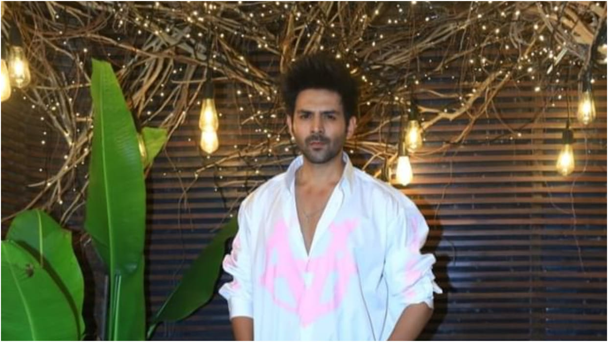 kartik aryan birthday party ananya panday sgharvari wagh alaya f white look impress