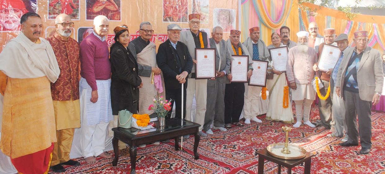 Hridayvasi Seva Nyas honored five celebrities