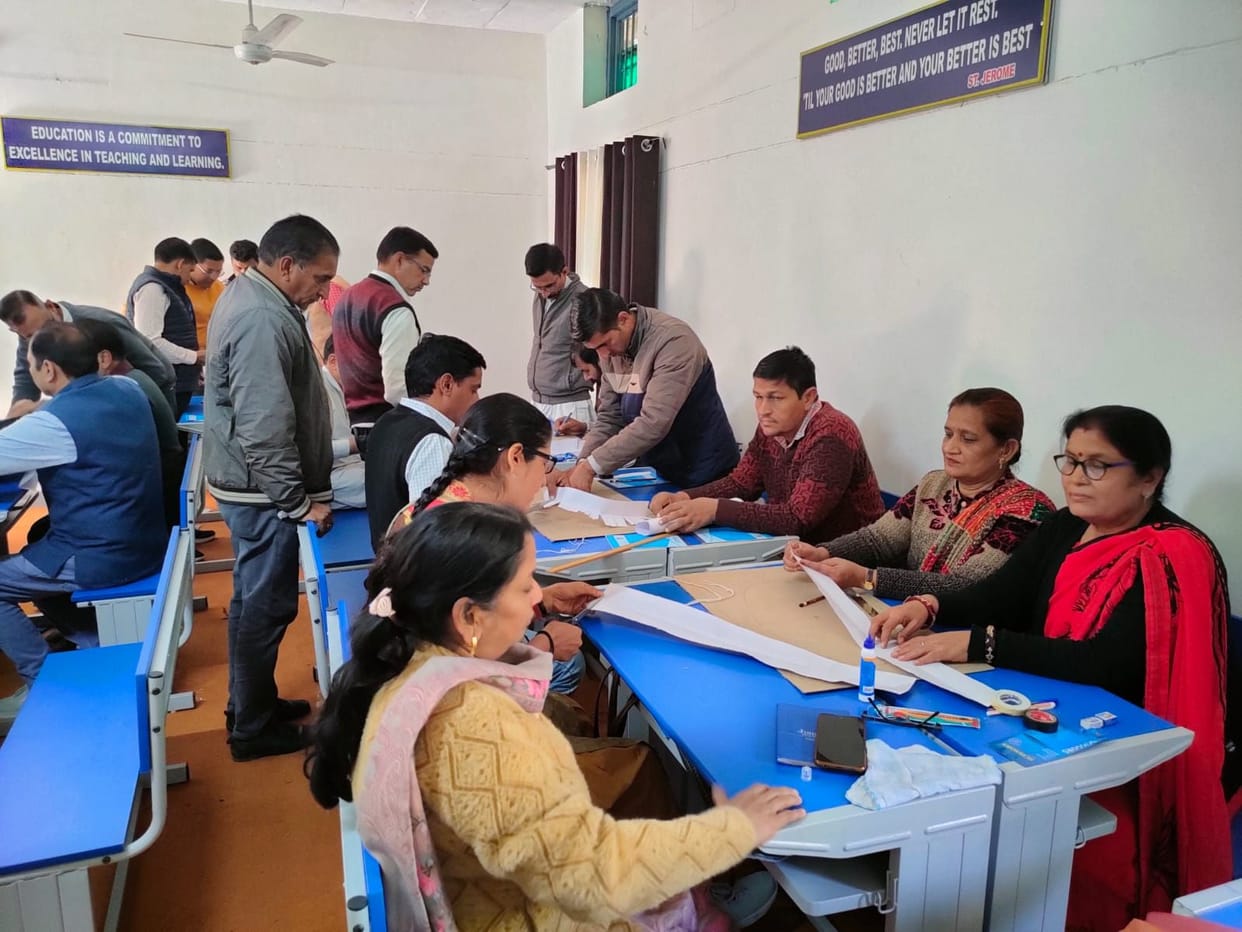 Guruji becomes a student, will first learn and then teach