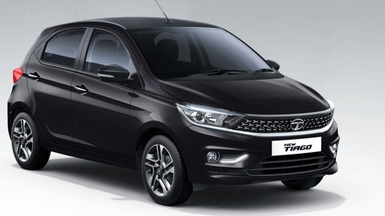 Buying Tata Tiago has become expensive company has increased the price of some variants by Rs 20,000