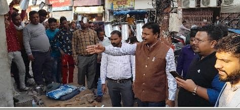 Garbage came in the way of Sadar MLA, encroachment started to be removed overnight