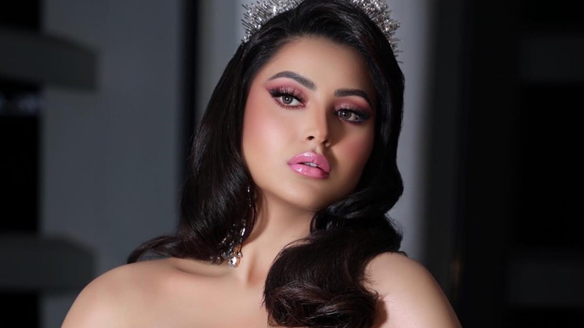 Bollywood Stars and Custom Department from Shah Rukh Khan to Urvashi Rautela