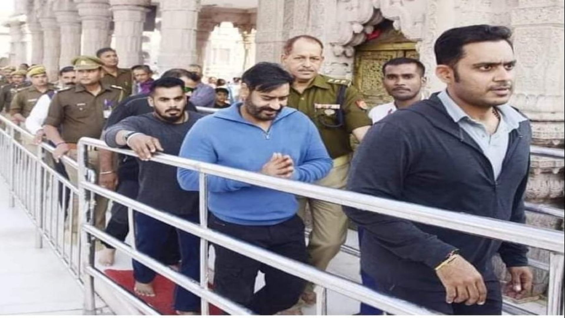 photos Cap and blue sweater surrounded by security personnel, appeared in this style in ajay devgan