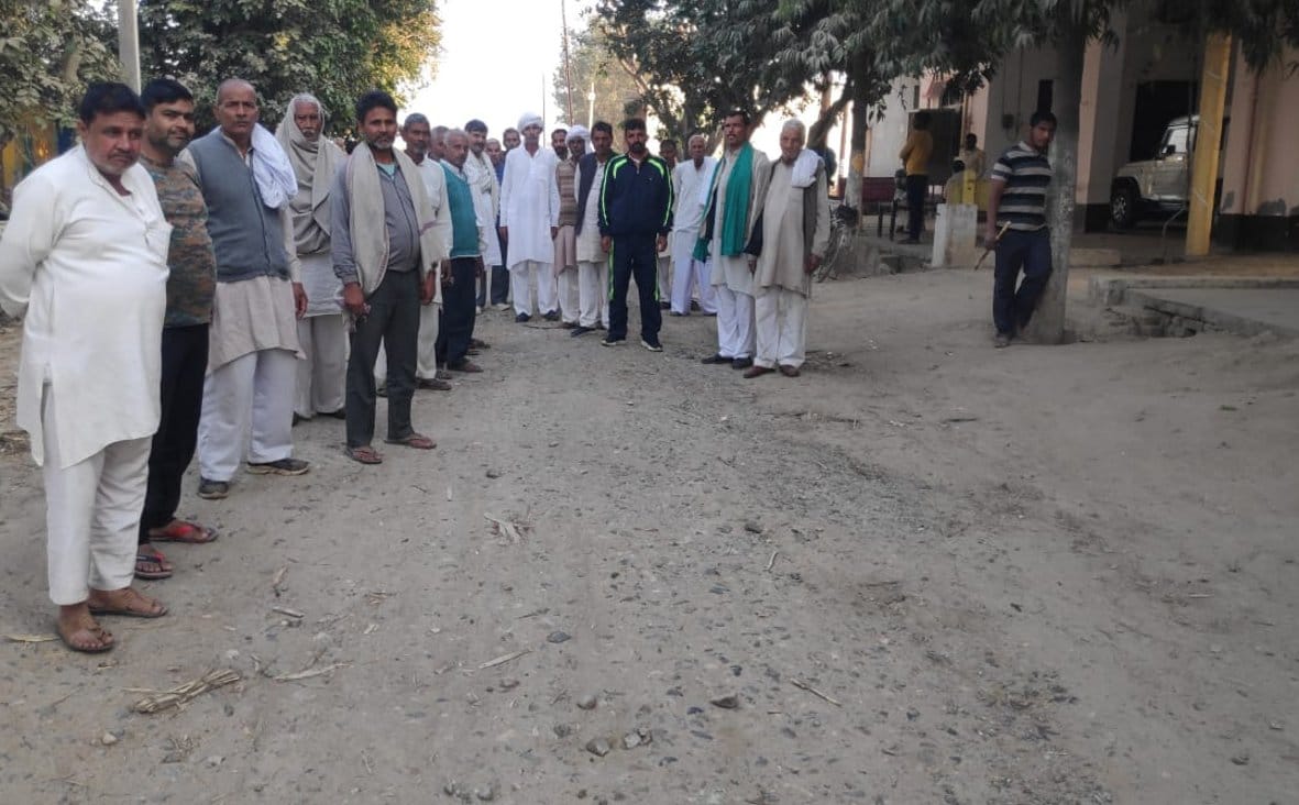 Lots of potholes on the Daha-Barnawa road, difficult to get out