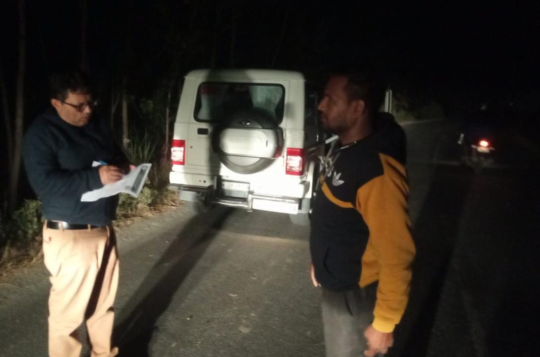 SDM caught two vehicles filled with illegal minerals