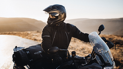 Bike Tips: सर्दियों में बाइक पर करते हैं सफर, करें इन चार राइडिंग गियर का उपयोग, रहेंगे सुरक्षित If you travel on bike in winter, use these four riding gears, you will remain safe
